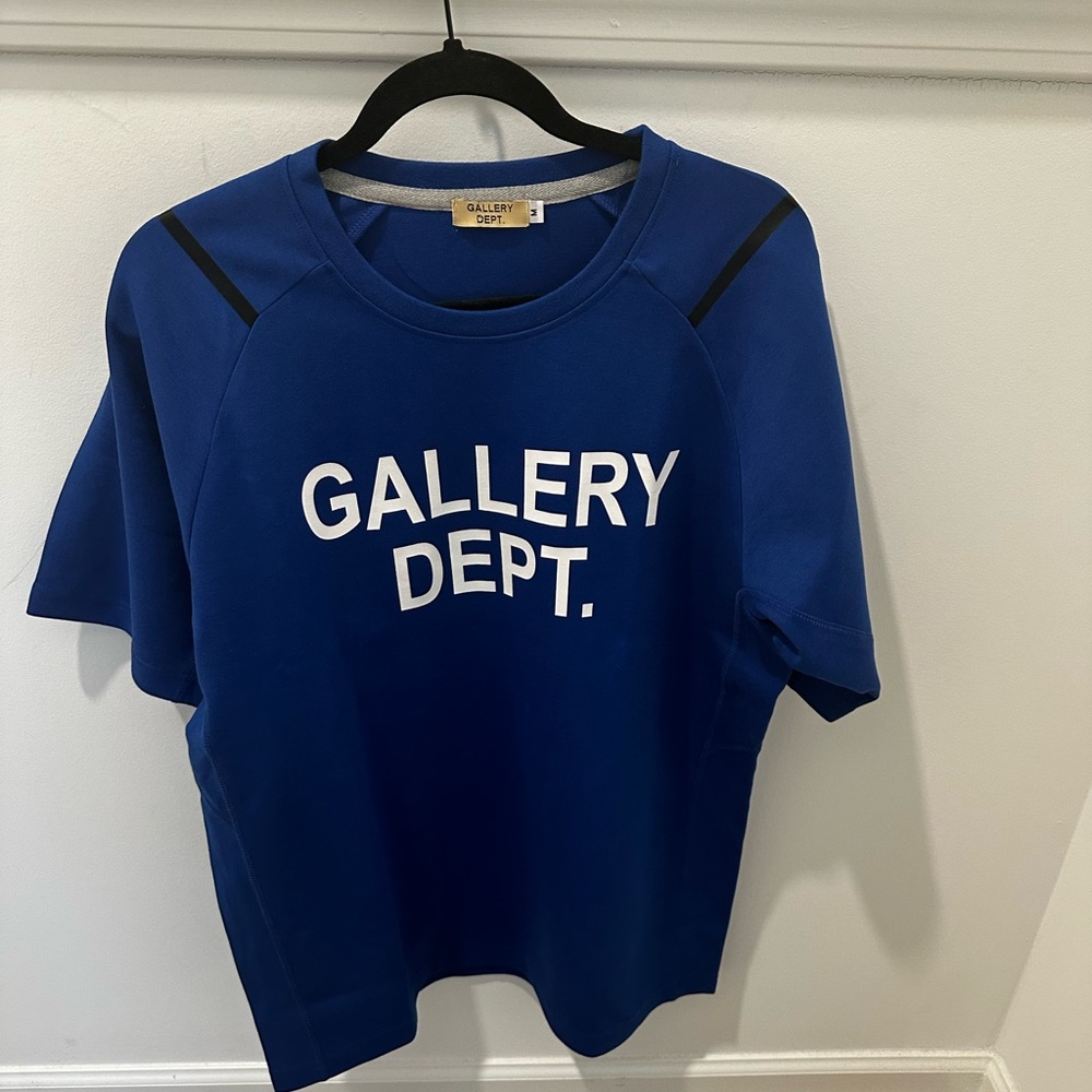 Gallery Dept department t shirt blue and white mens Medium 
Very nice deal
